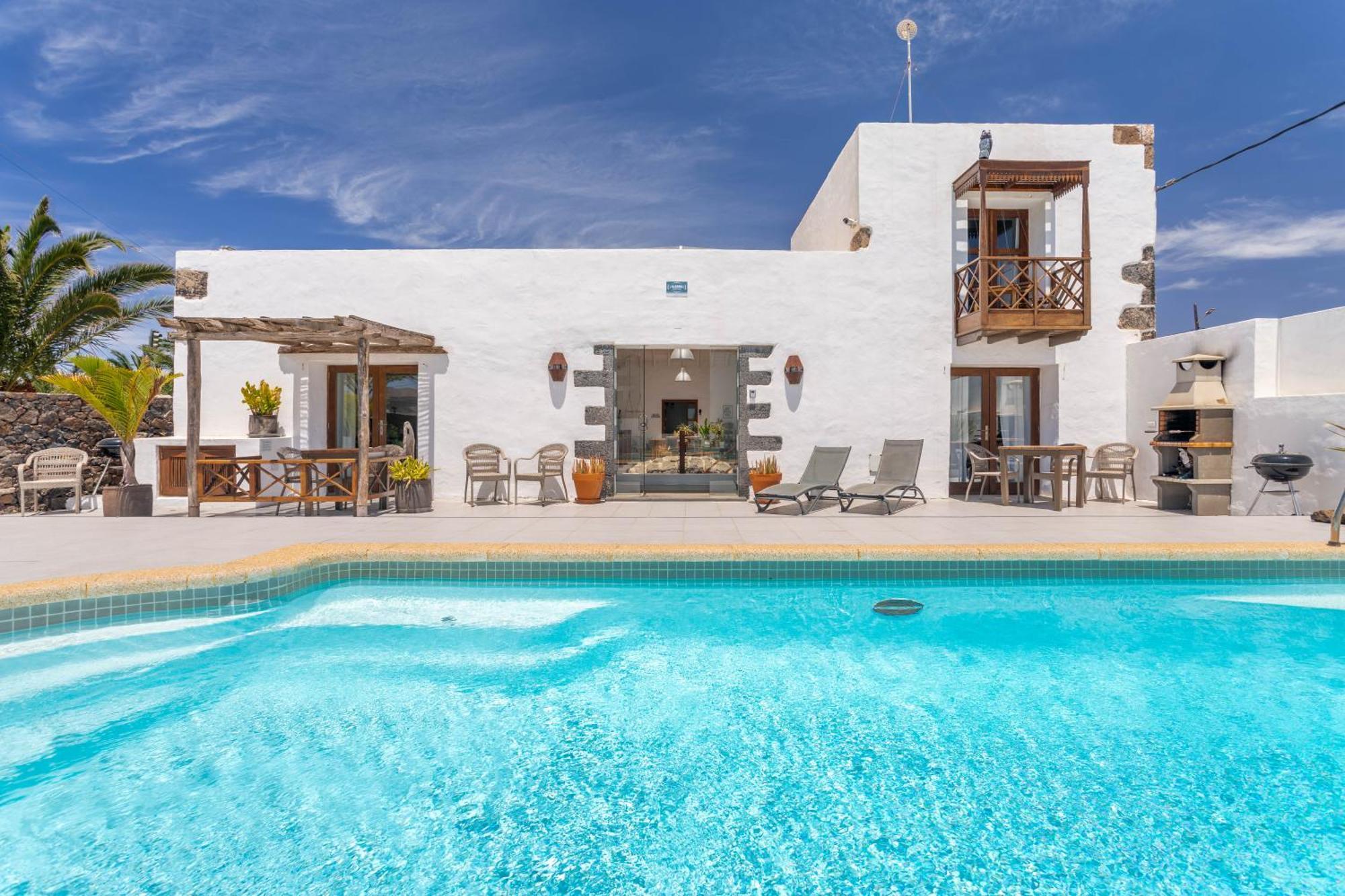 Balcon Botanico - Shared Pool - Island Location - 10 Mins Drive To Famara And La Santa Appartement *